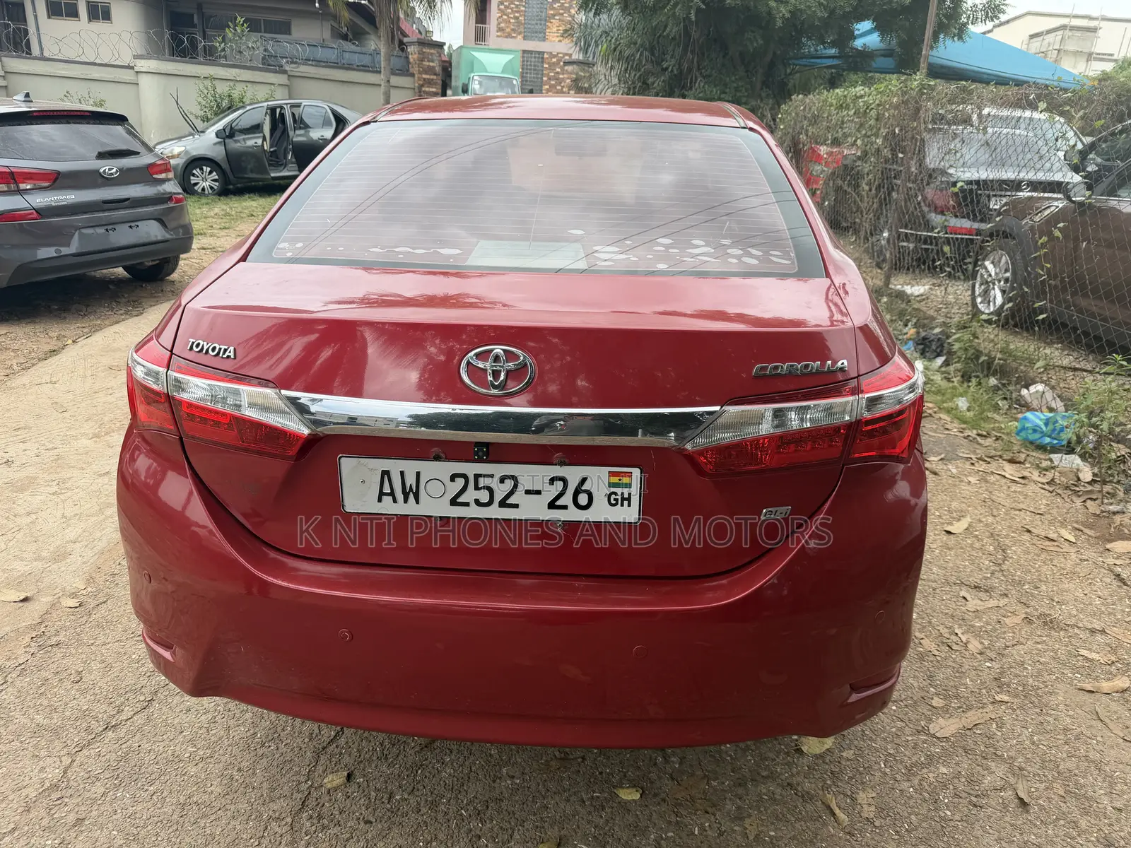 Toyota Corolla LE Eco 4dr Sedan (1.8L 4cyl CVT) 2016 Red