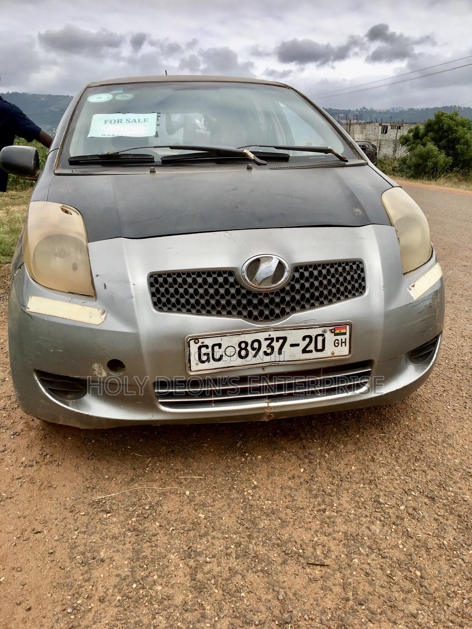 Toyota Vitz 1.3 AWD 5dr 2010 Silver