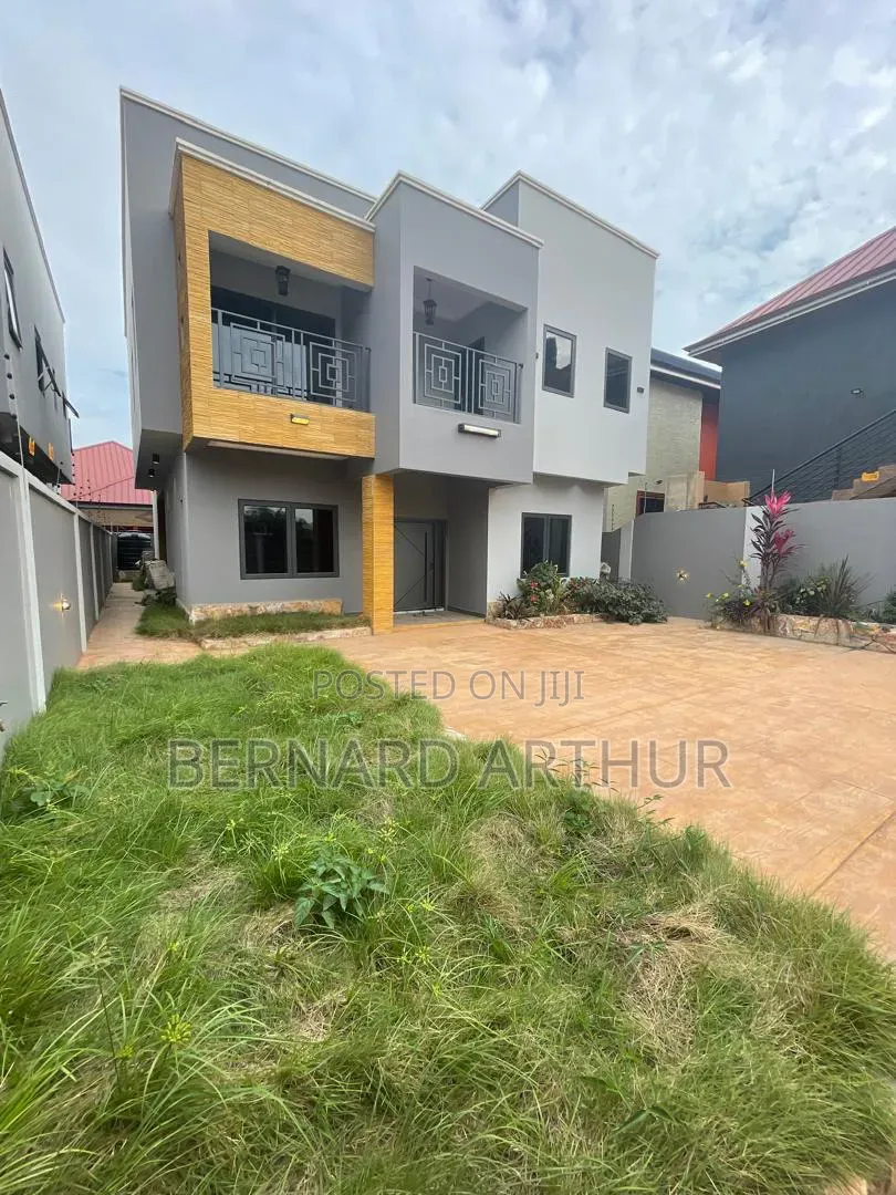 4bdrm Duplex in Bernard Agency, School Park Area for rent