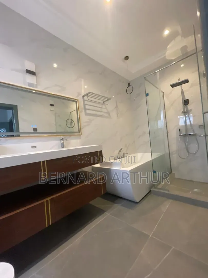 4bdrm Duplex in Bernard Agency, School Park Area for rent