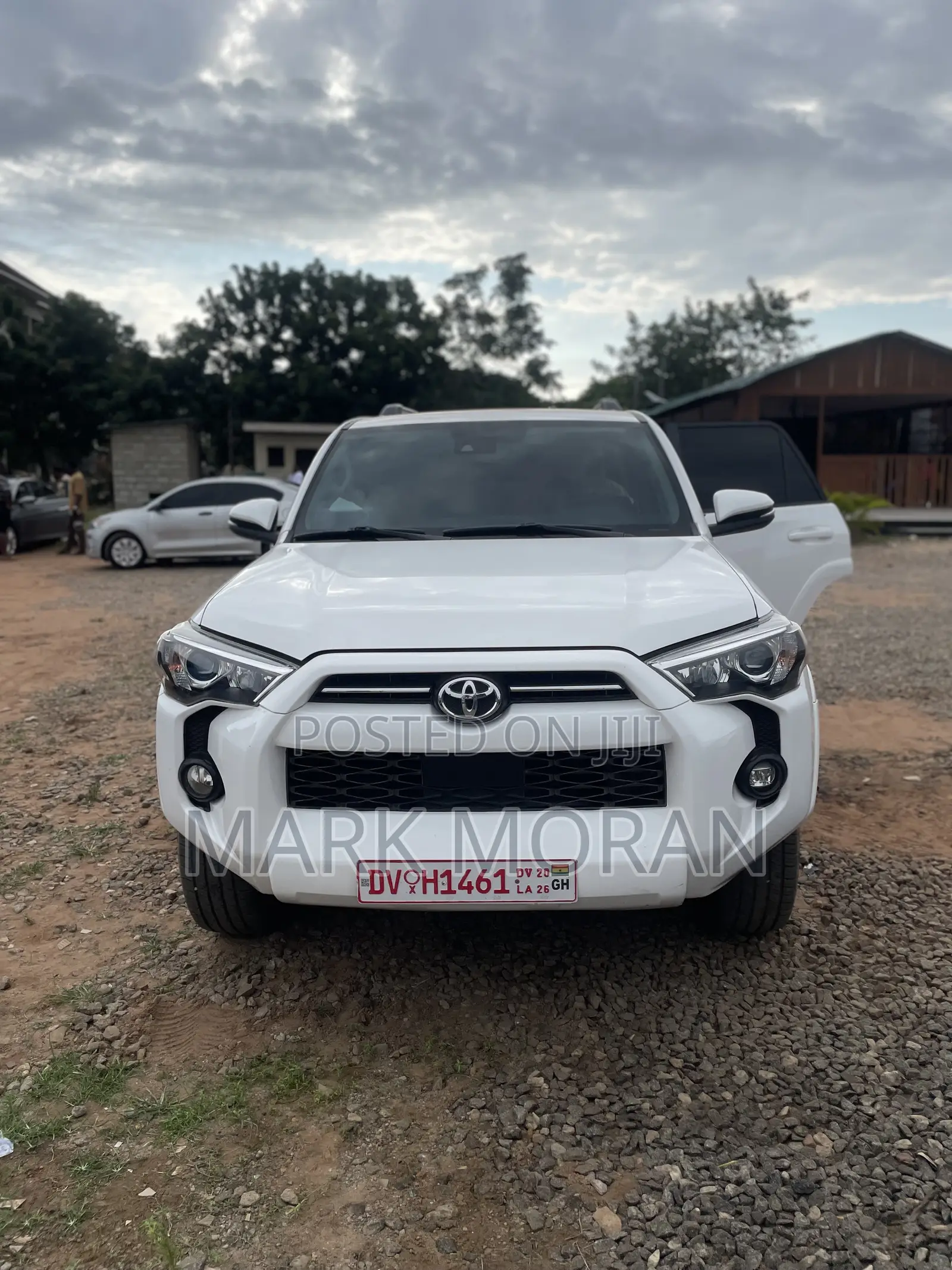 Toyota 4-Runner 2021 White