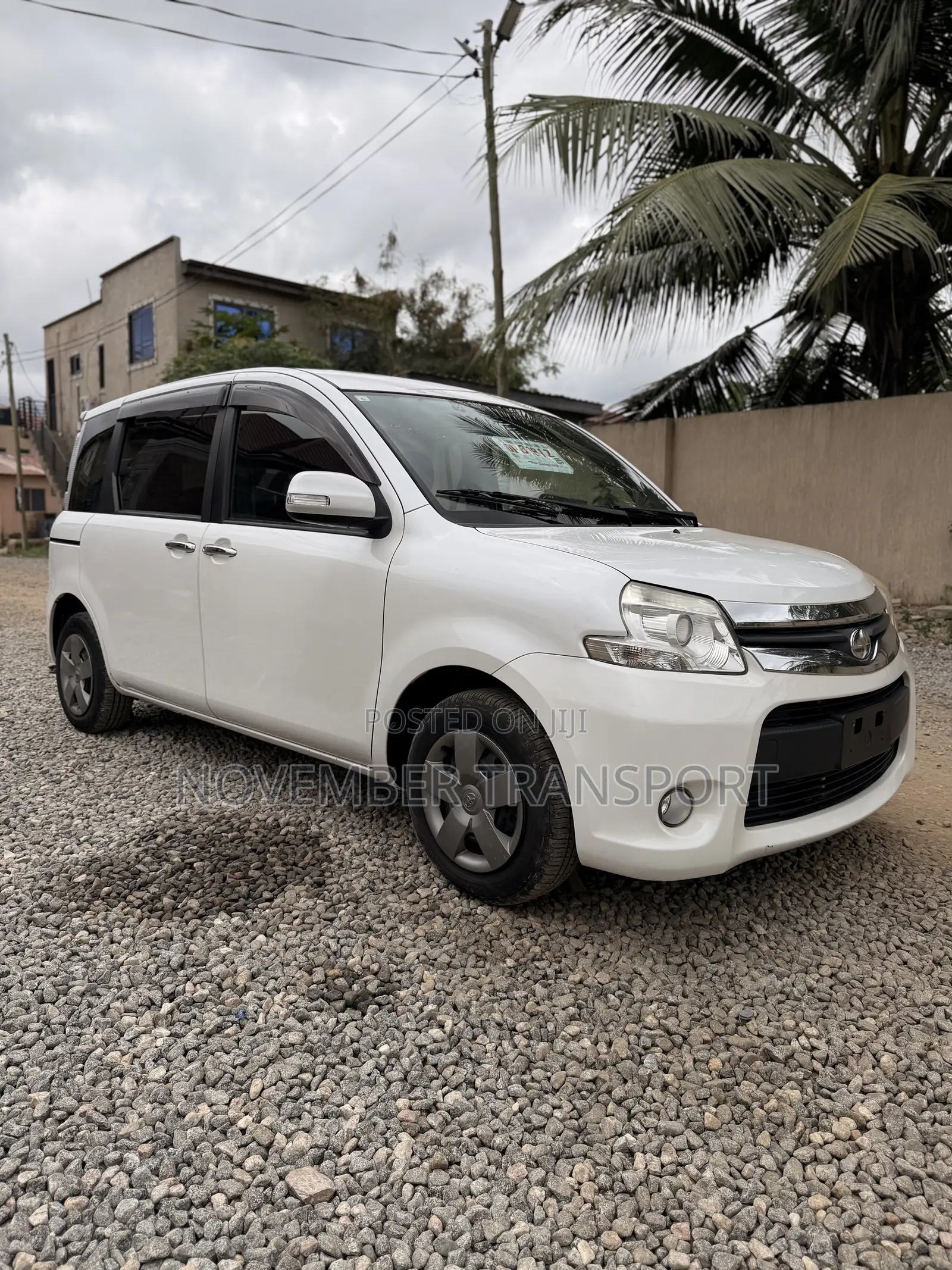 Toyota Sienta 1.5 FWD 2012 White