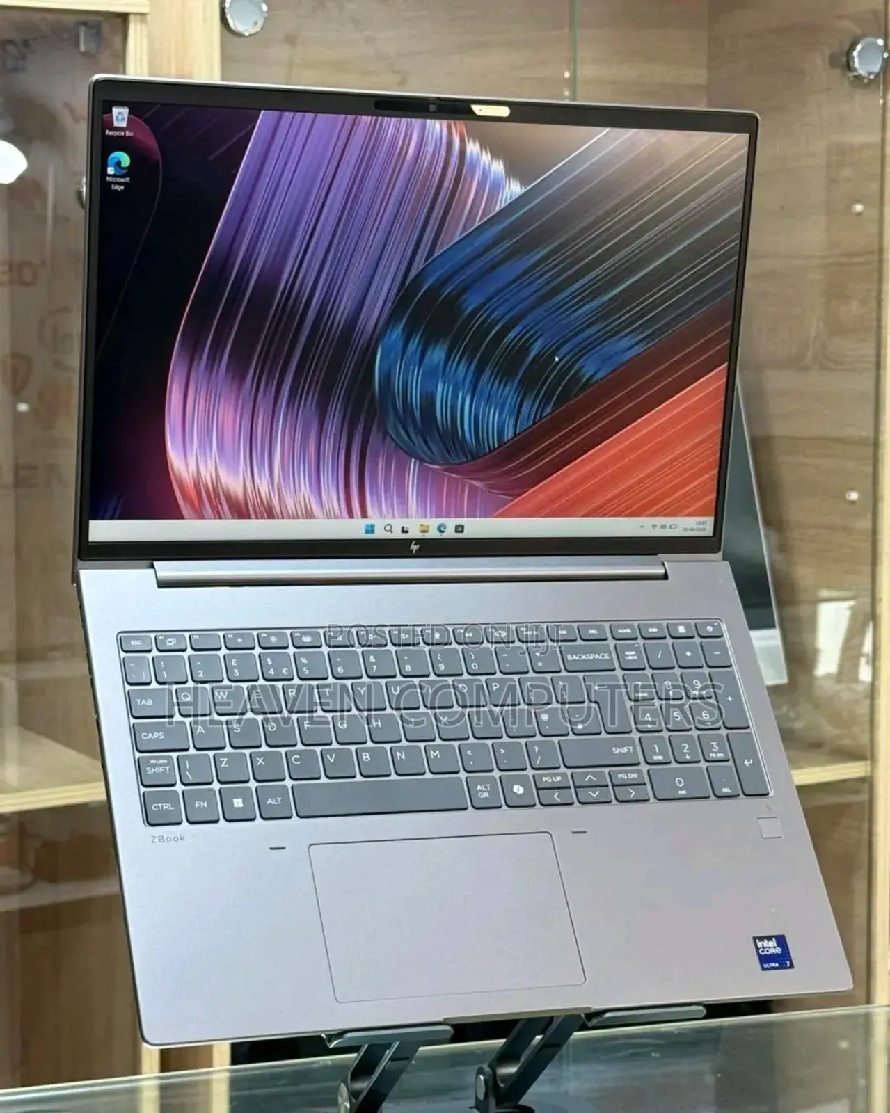 New Laptop HP ZBook Studio 32GB Intel Core Ultra 7 SSD 1T