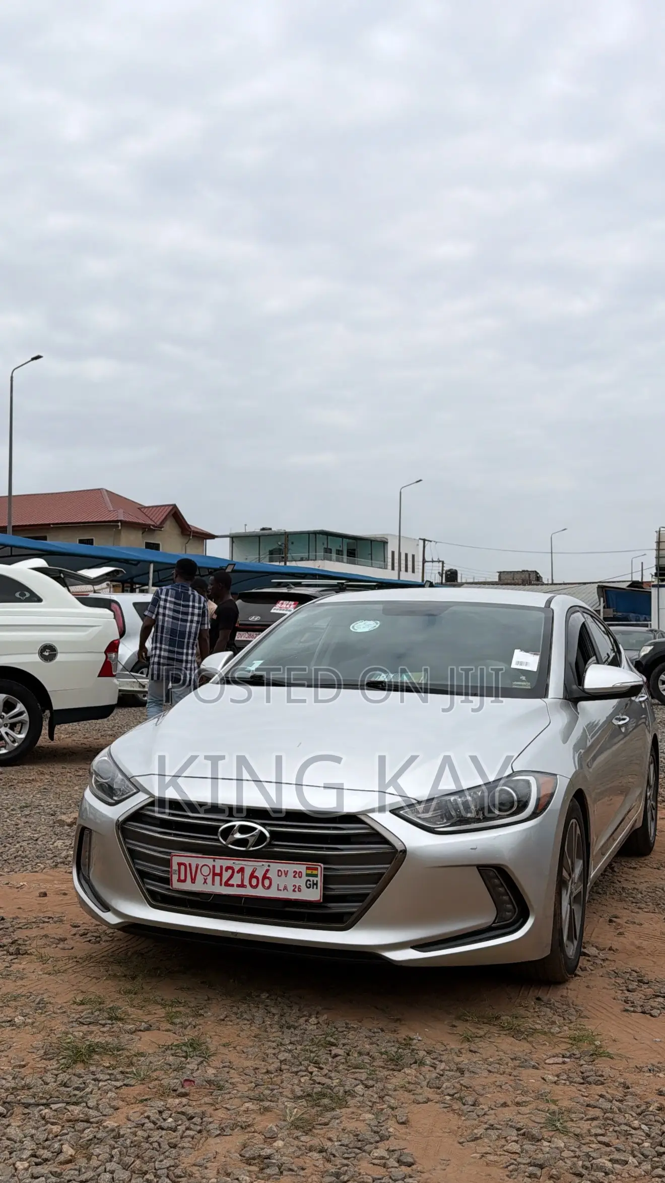 Hyundai Elantra Limited Sedan FWD (2.0L 4cyl 6A) 2017 Silver