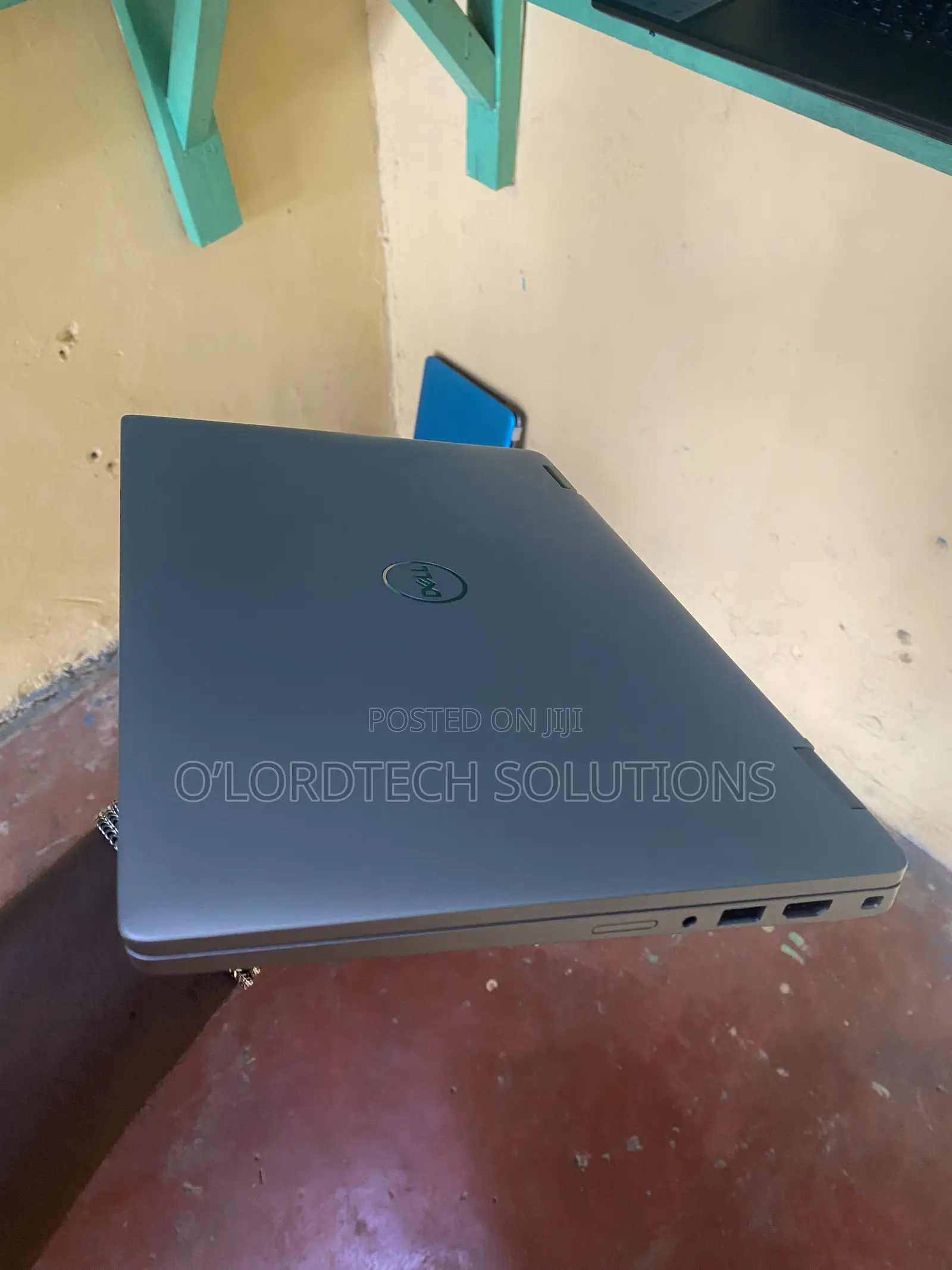 Laptop Dell Latitude 5320 2-in-1 16GB Intel Core i7 SSD 256GB