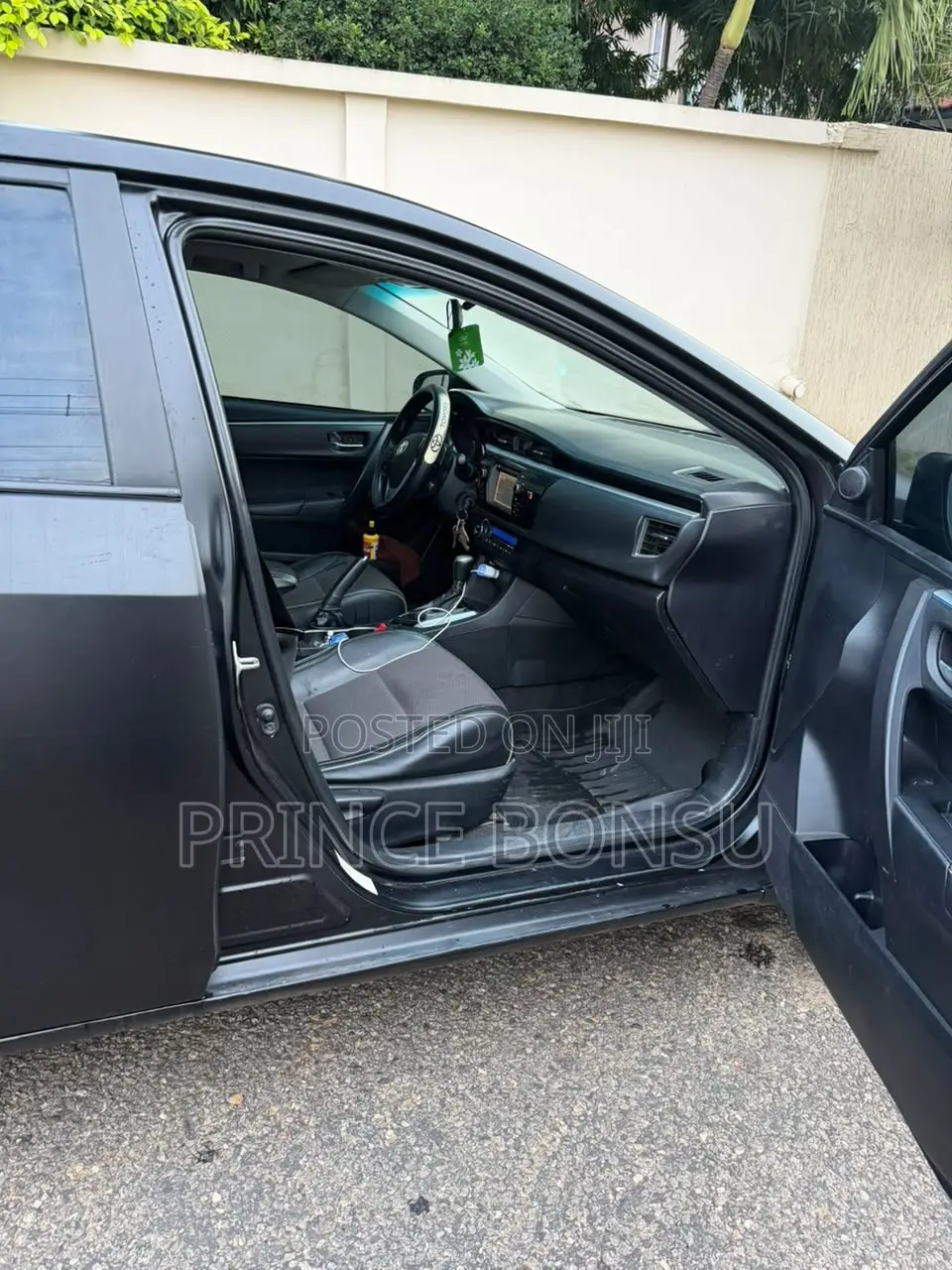 Toyota Corolla 2016 Black