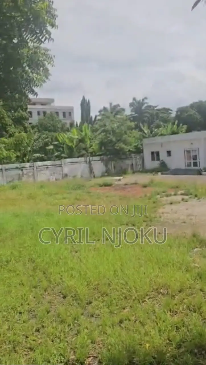 2 Plots of Land and Boys Quarters for Sale at the Bank Hospital Canton