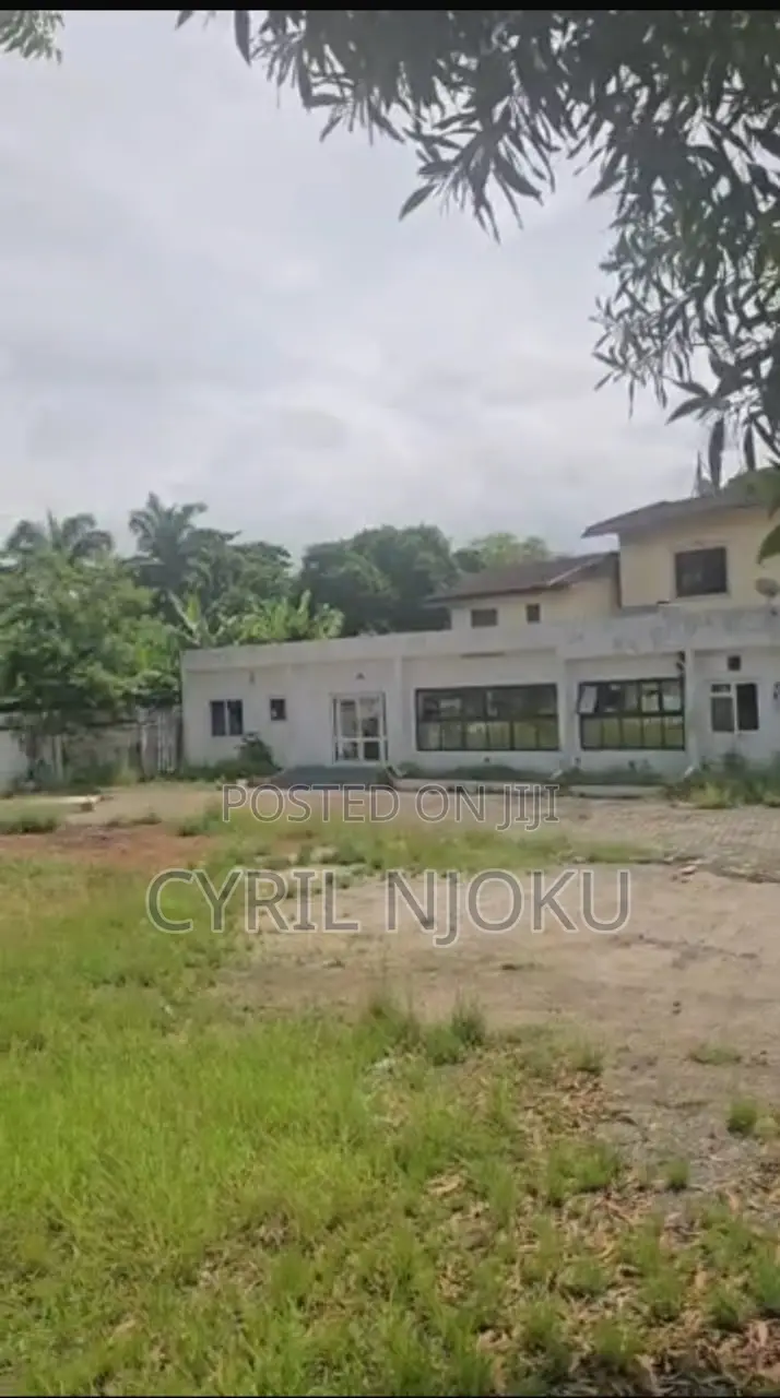 2 Plots of Land and Boys Quarters for Sale at the Bank Hospital Canton