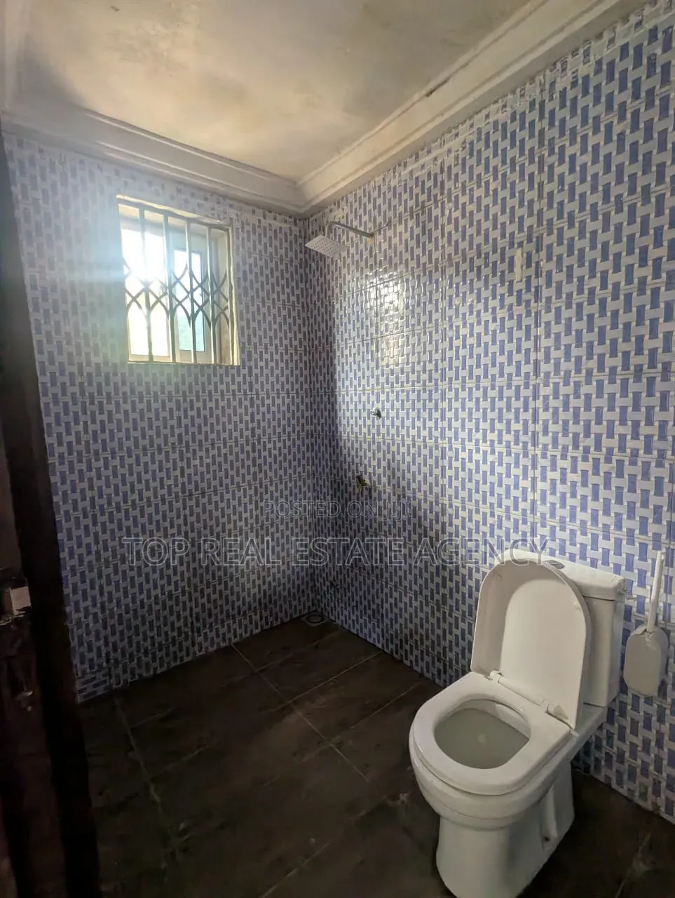 1bdrm Apartment in Highway, Pokuase for rent