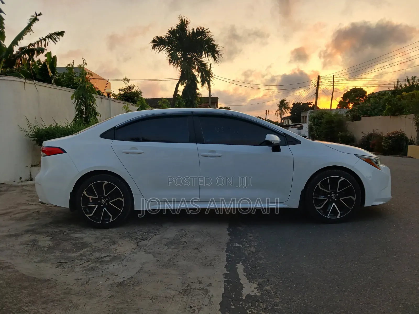 Toyota Corolla SE 2021 White