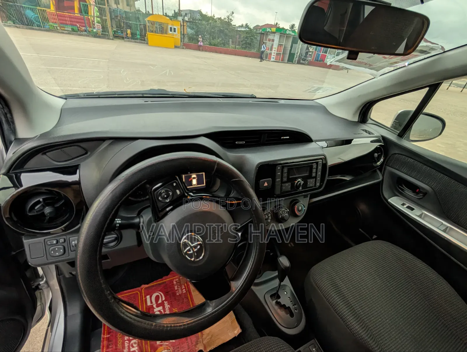 Toyota Vitz 1.3 FWD 3dr 2017 Silver