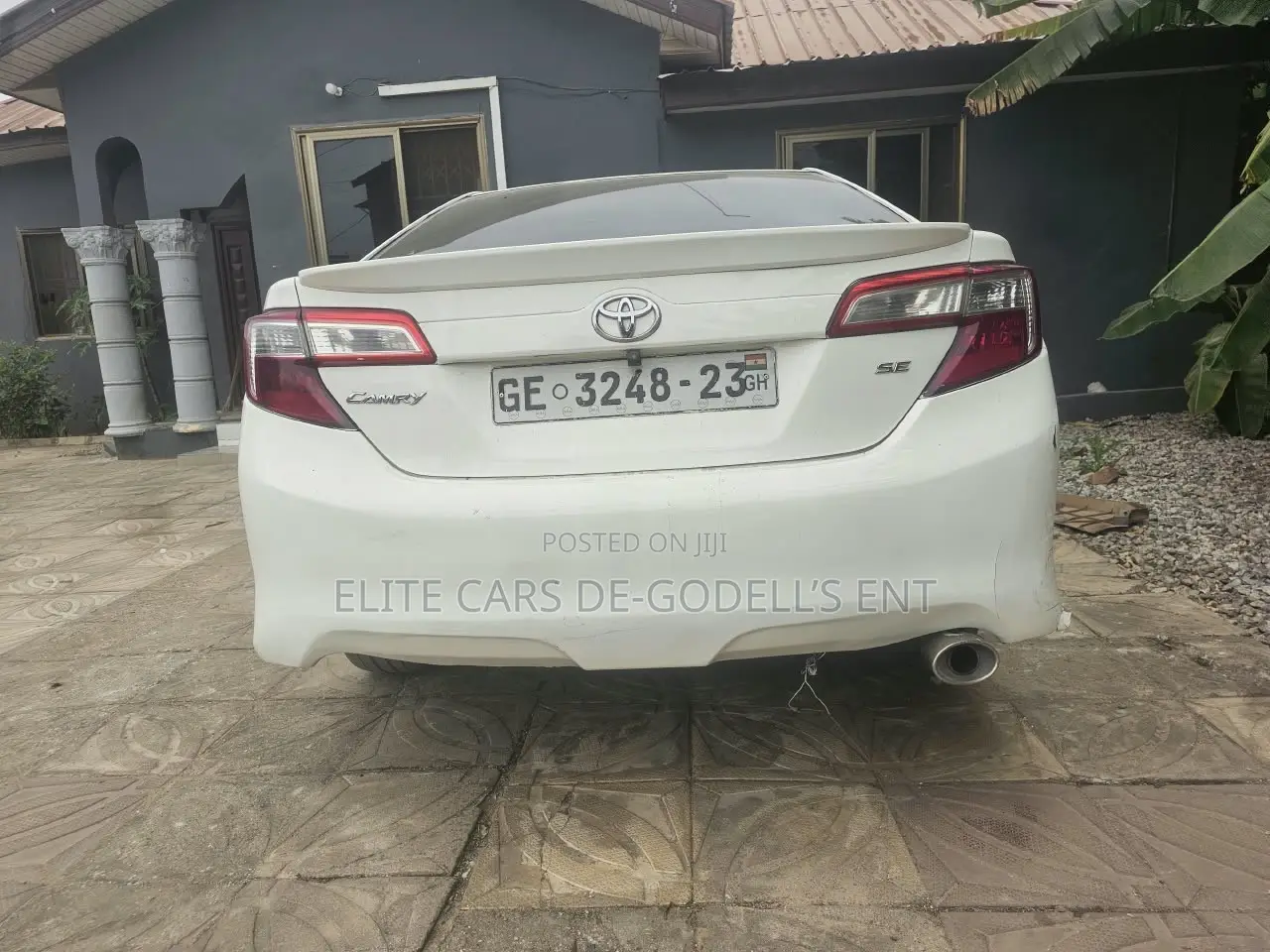 Toyota Camry SE 4dr Sedan (3.5L 6cyl 6A) 2014 White