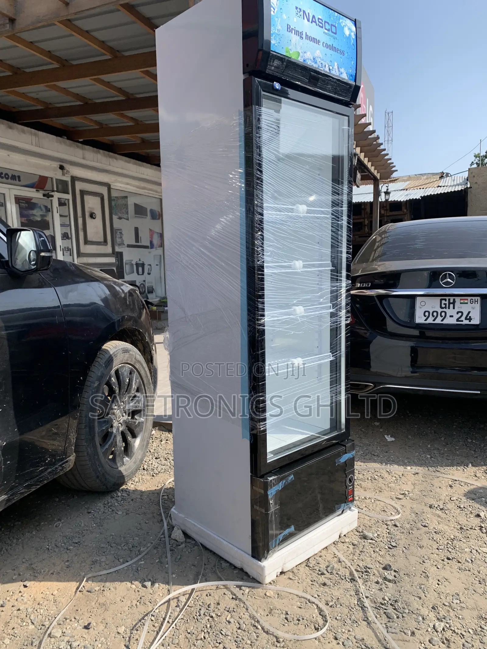 Extremely Good Nasco 358Ltrs Display Fridge-Nas-Fl400-1dr