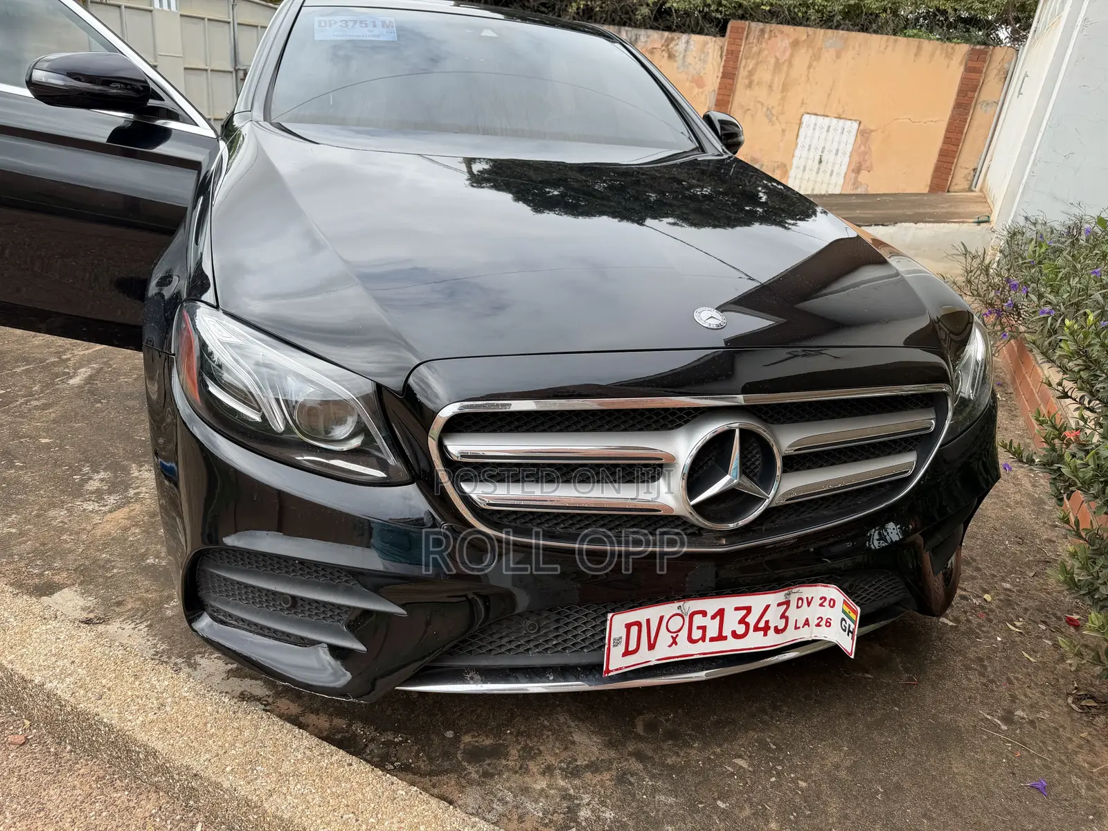 Mercedes-Benz E300 Base RWD Sedan (2.0L 4cyl 9A) 2017 Black