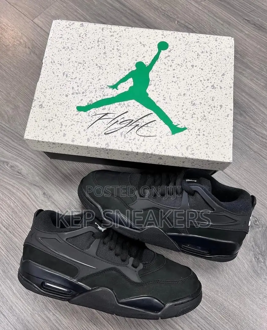Nike Air Jordan 4 RM "Black Cat"