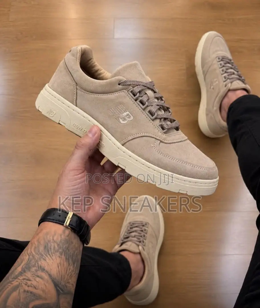 New Balance Made in UK Allerdale "Black With Chipmunk and Gum”
