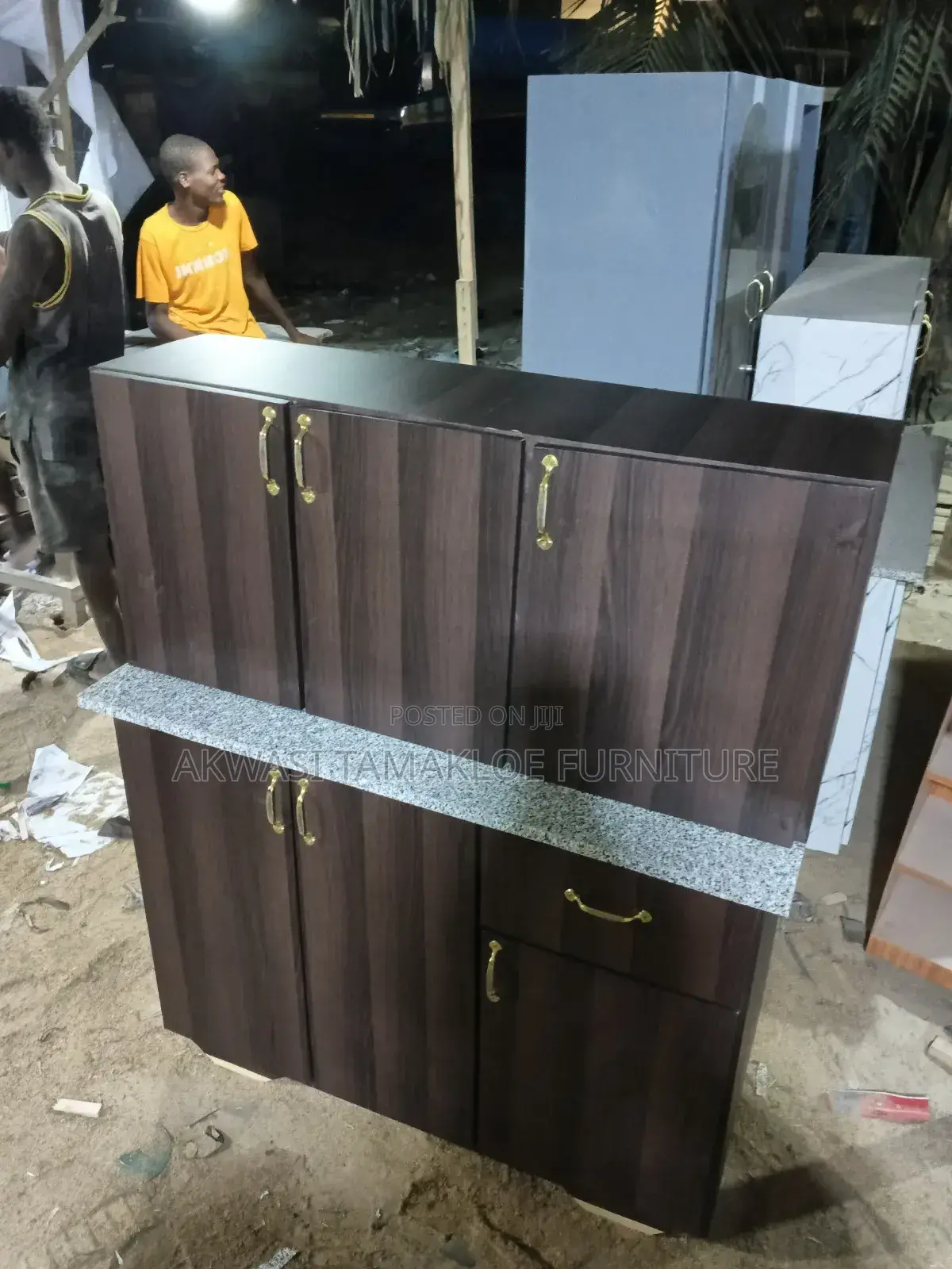 4 Ft Kitchen Cabinet Top and Dwon