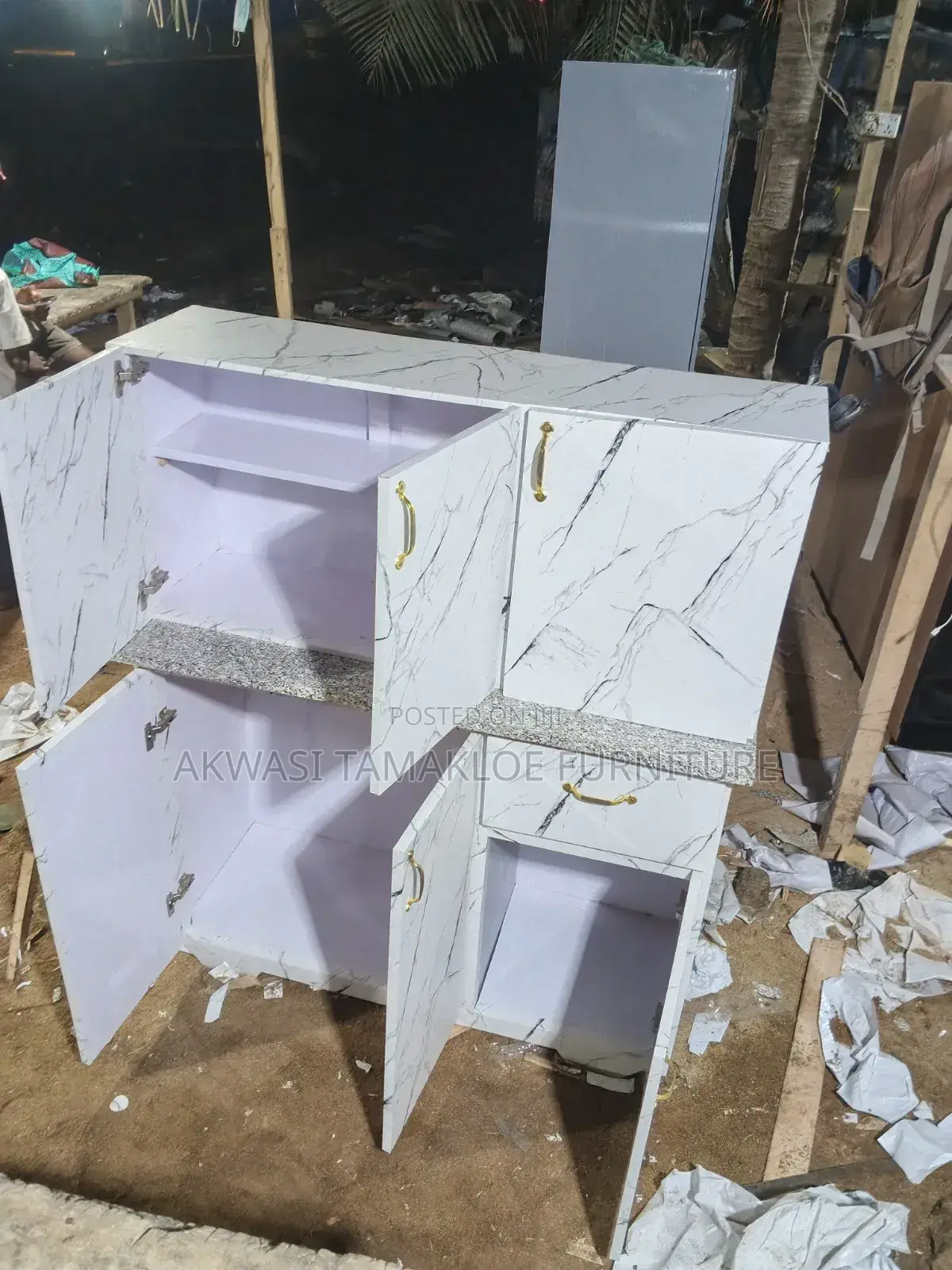 4 Ft Kitchen Cabinet Top and Dwon