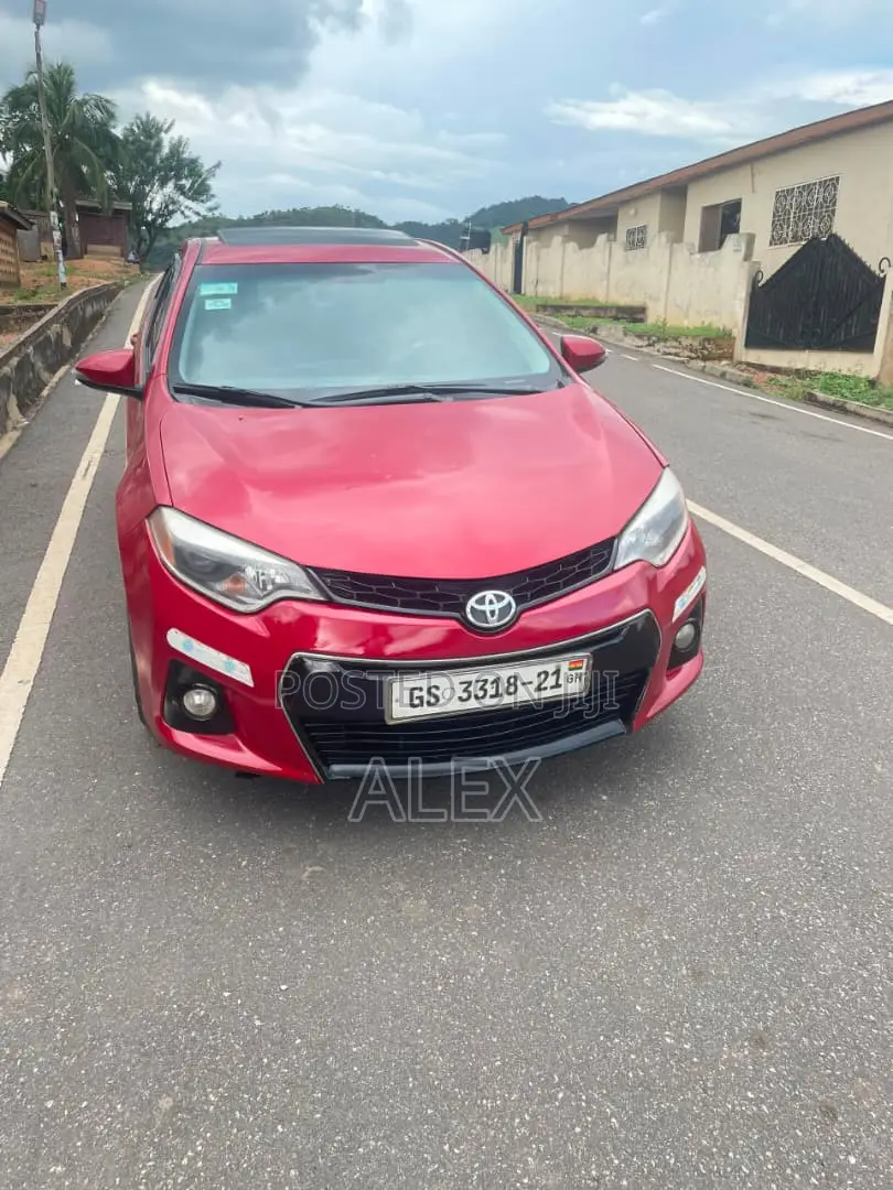 Toyota Corolla S 4dr Sedan (1.8L 4cyl CVT) 2016 Red
