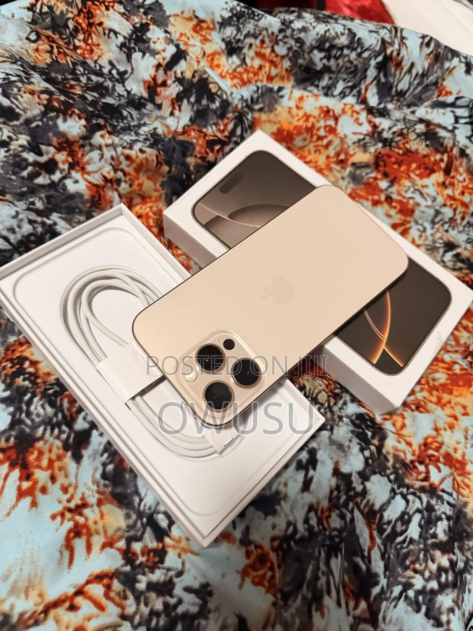 Apple iPhone 16 Pro Max 256 GB Gold