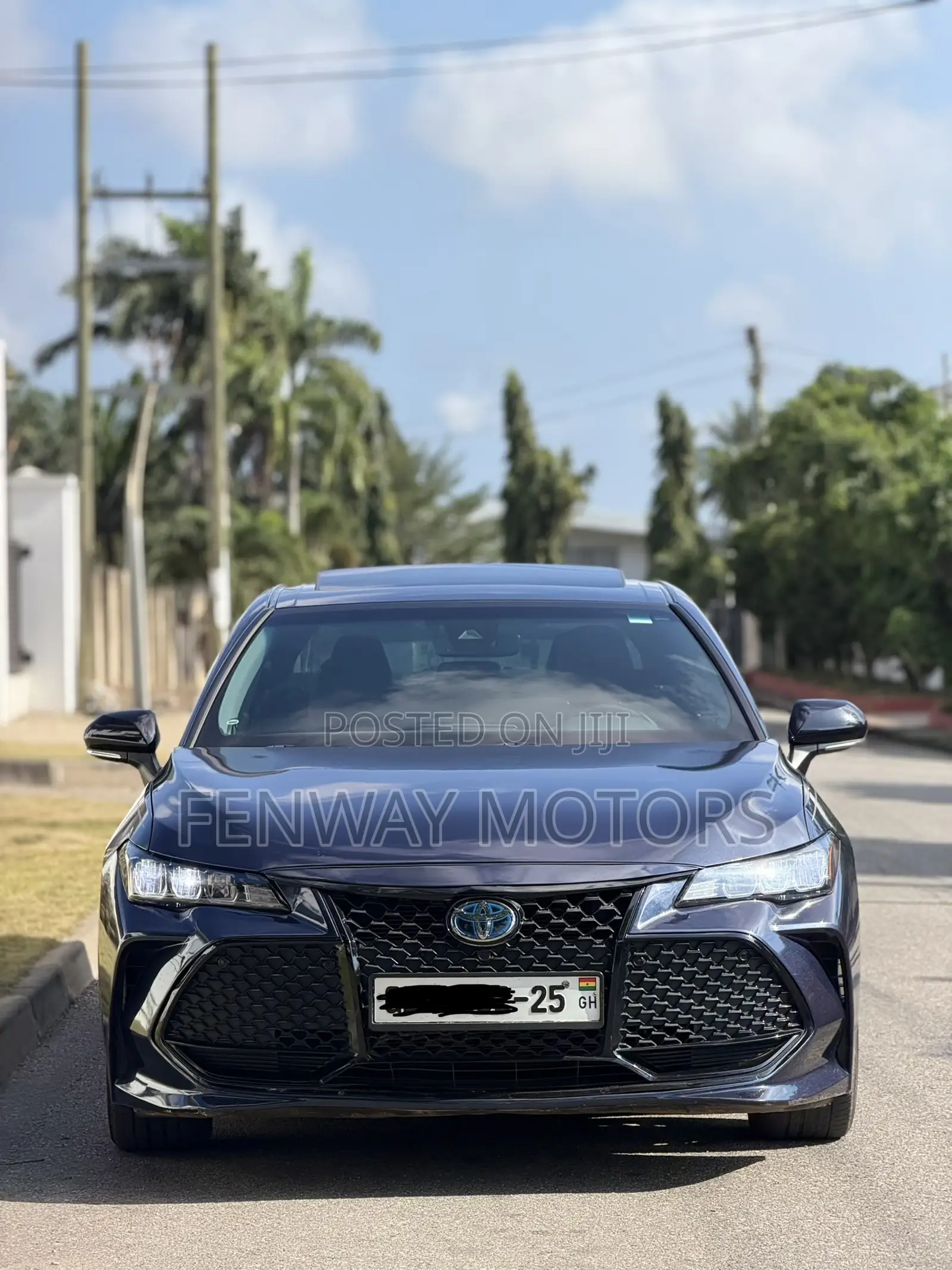 Toyota Avalon XSE FWD Sedan (3.5L V6 8A) 2019 Blue