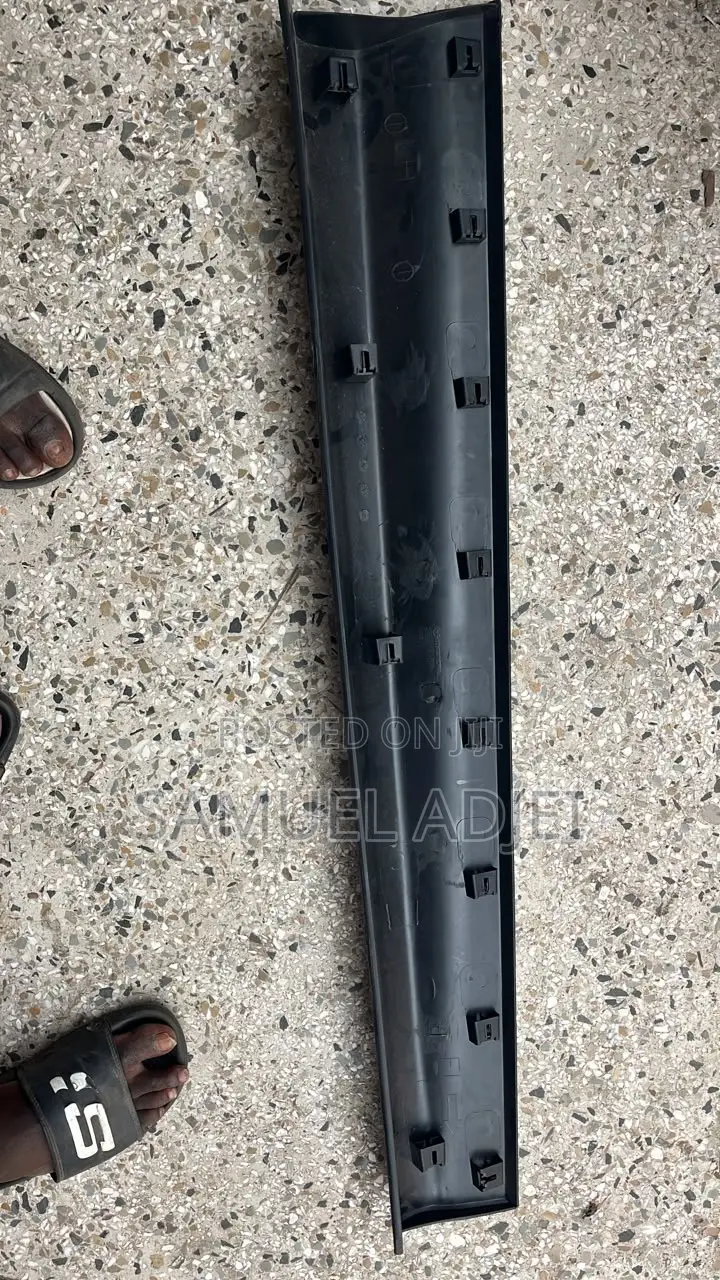 Mazda CX5 2014 to 2016 Door Moulding.
