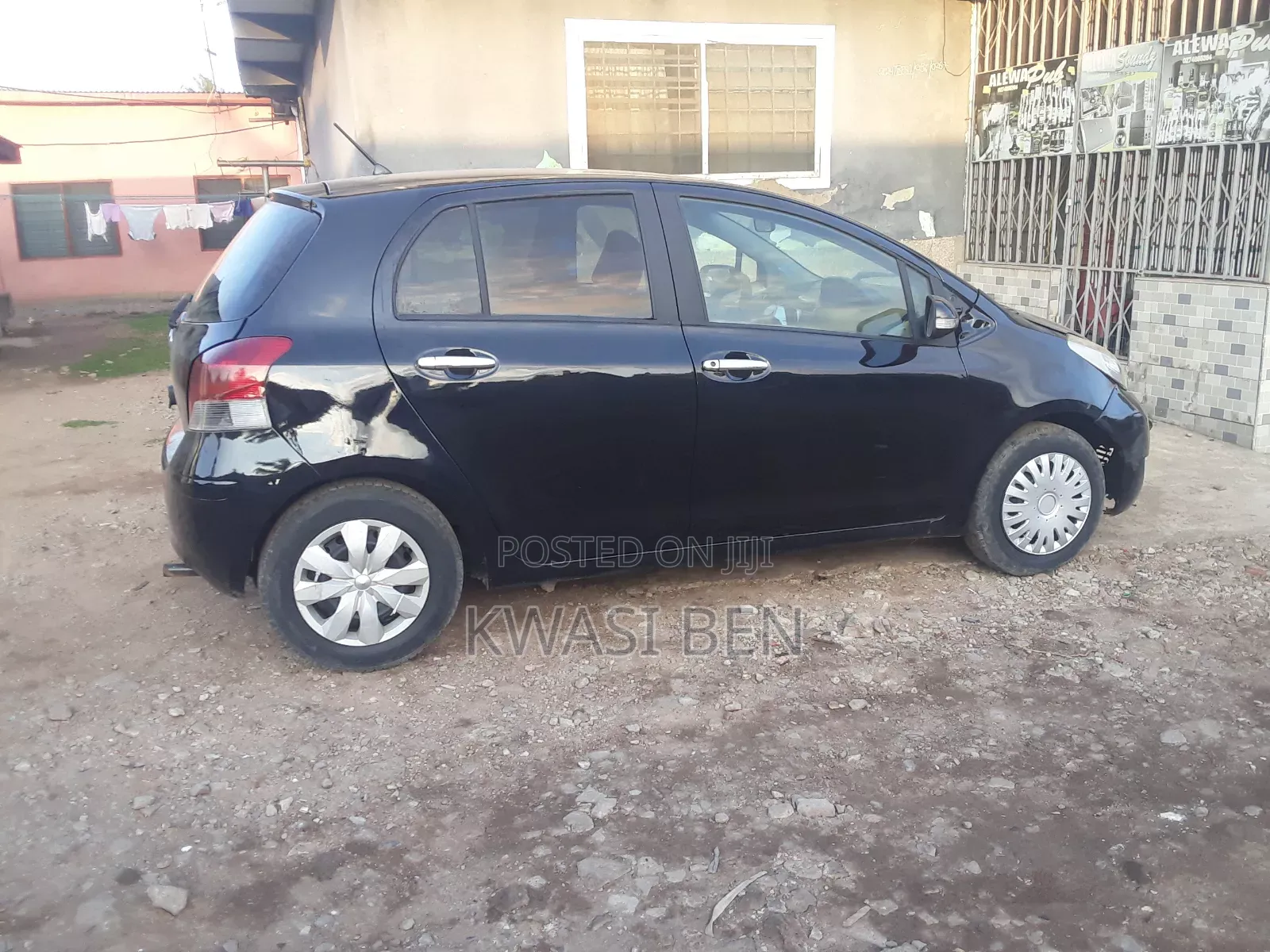 Toyota Vitz 2010 Black