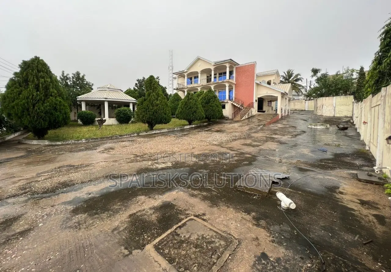 Furnished 7bdrm House in Maccharty Hills for sale