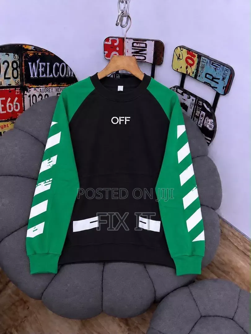 Sweatshirt