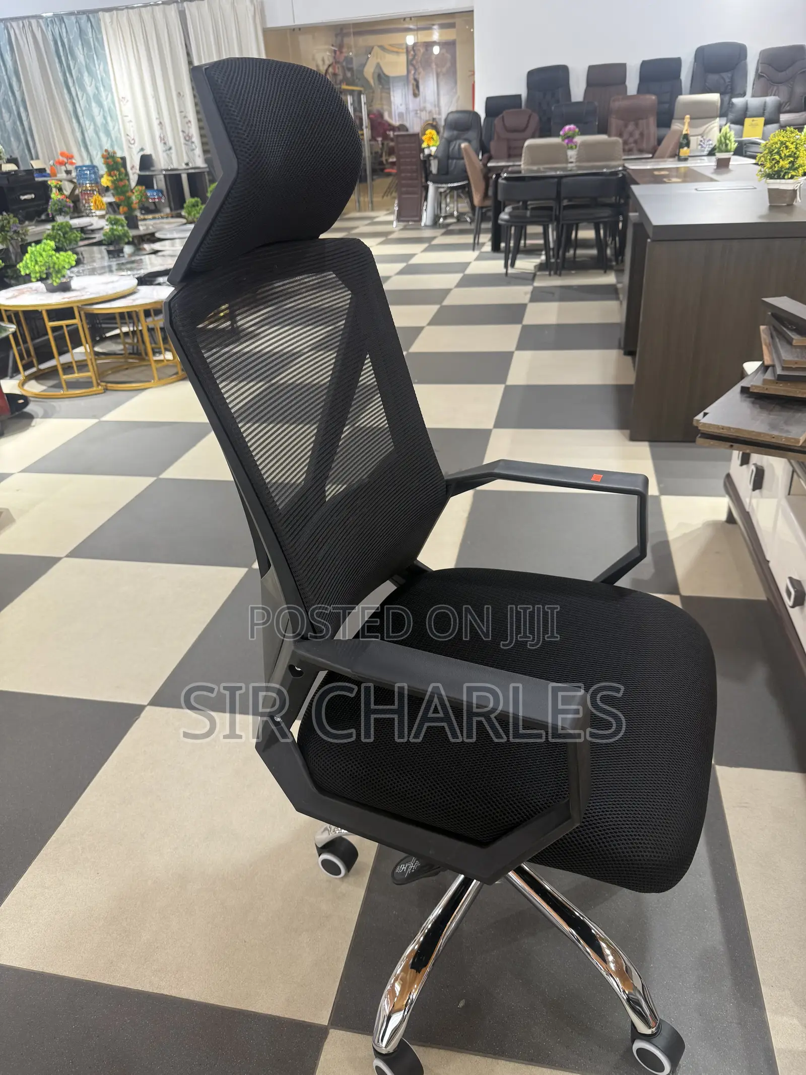 Ergonomic Swivel Office Chair