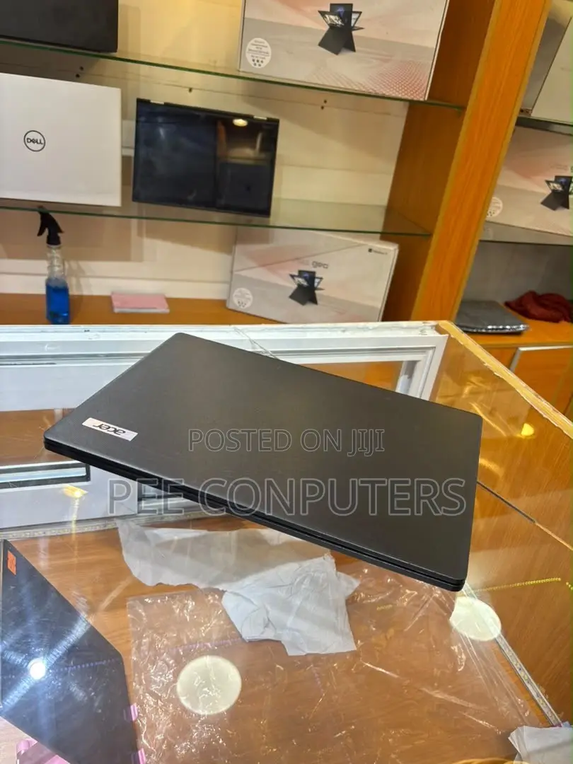 Laptop Acer TravelMate P2 15 8GB Intel Core i5 SSD 256GB