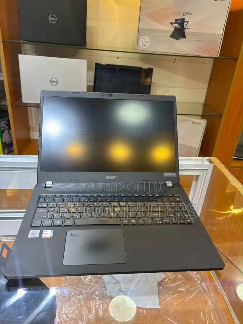 Laptop Acer TravelMate P2 15 8GB Intel Core i5 SSD 256GB