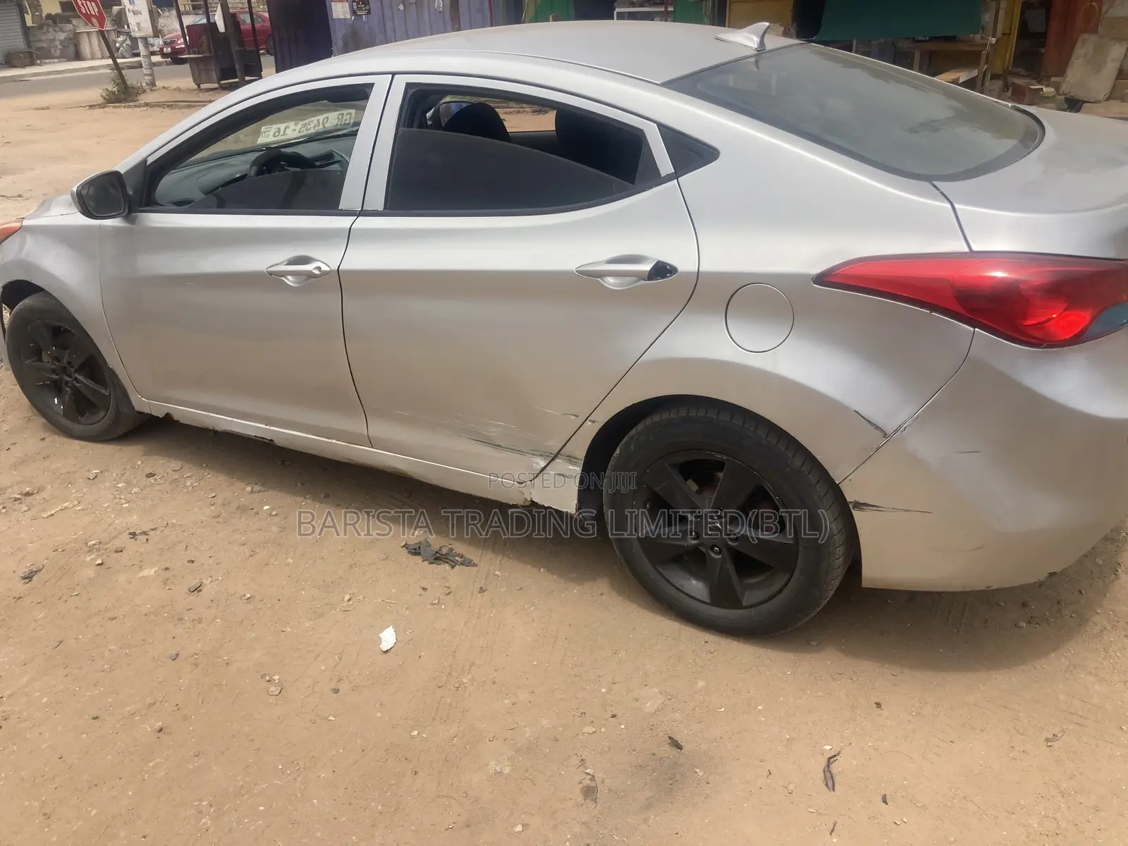 Hyundai Elantra GLS Sedan FWD (1.8L 4cyl 6M) 2013 Silver