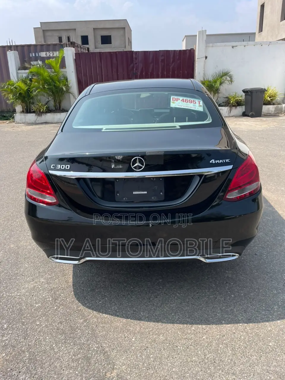 Mercedes-Benz C300 2017 Black