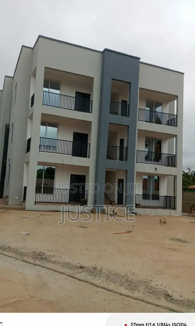 2bdrm Apartment in Asore Junction, Boi for rent