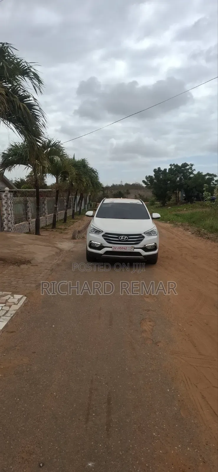 Hyundai Santa Fe 2016 White