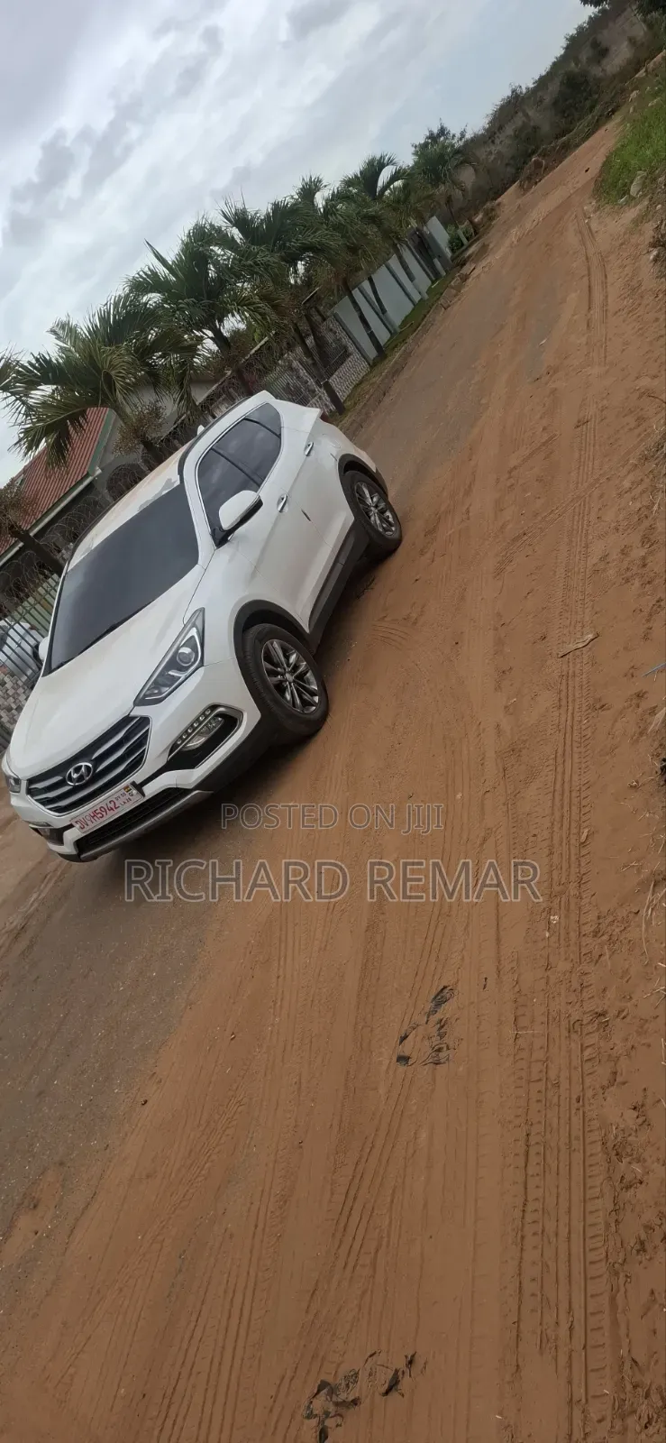 Hyundai Santa Fe 2016 White