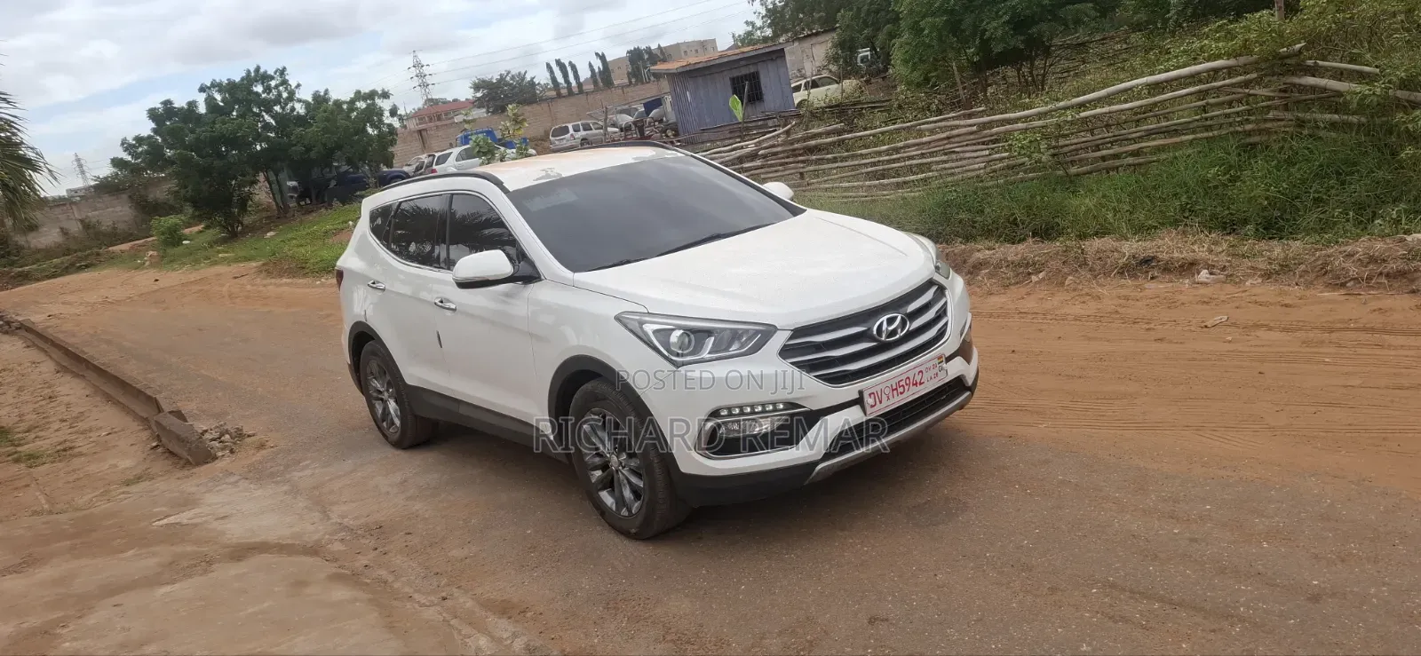 Hyundai Santa Fe 2016 White