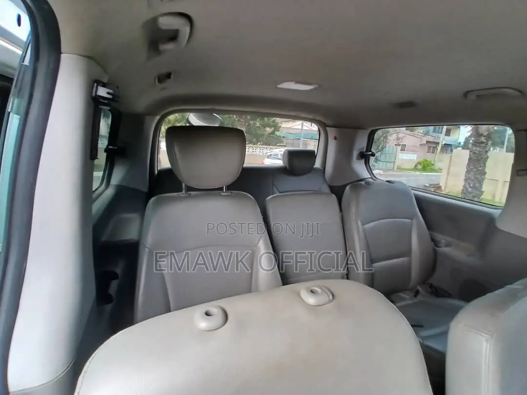 Hyundai Starex 2016 Grey