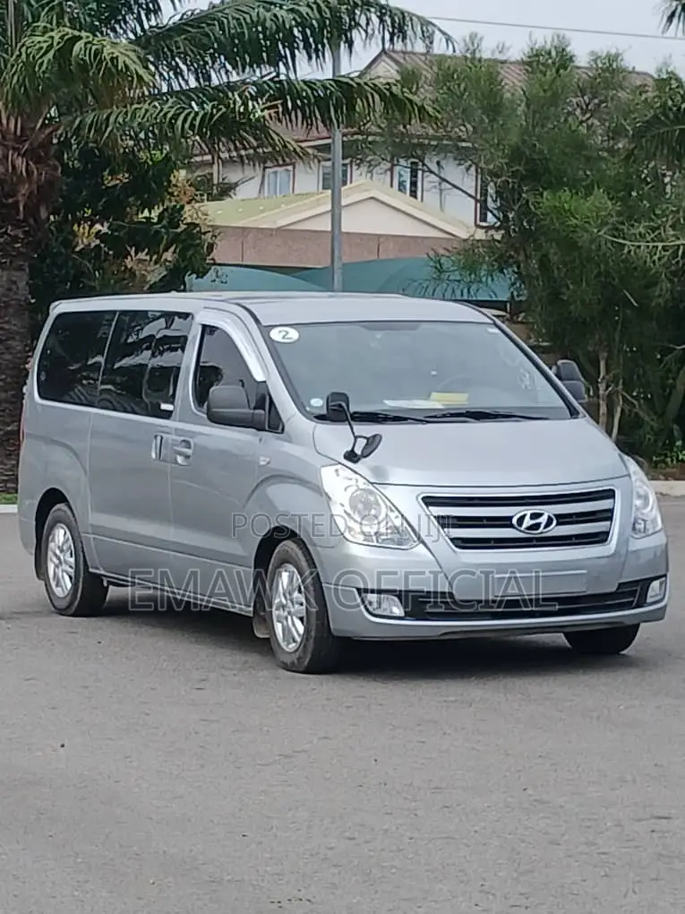 Hyundai Starex 2016 Grey