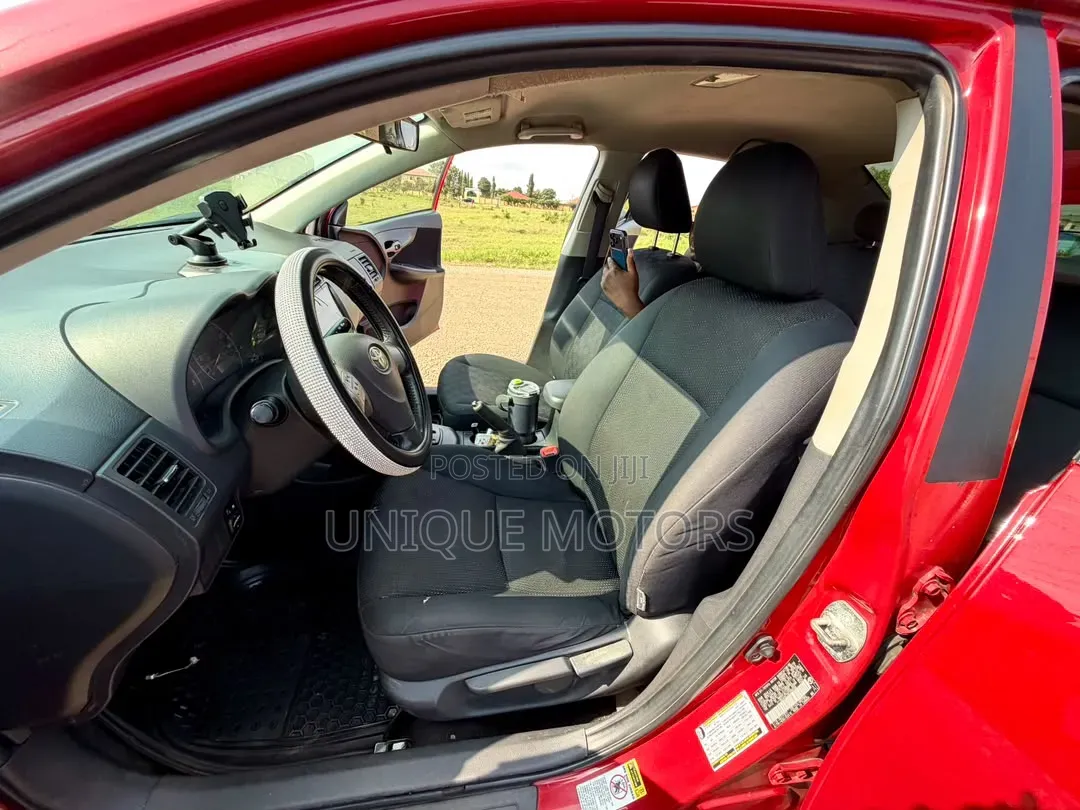 Toyota Corolla 2011 Red