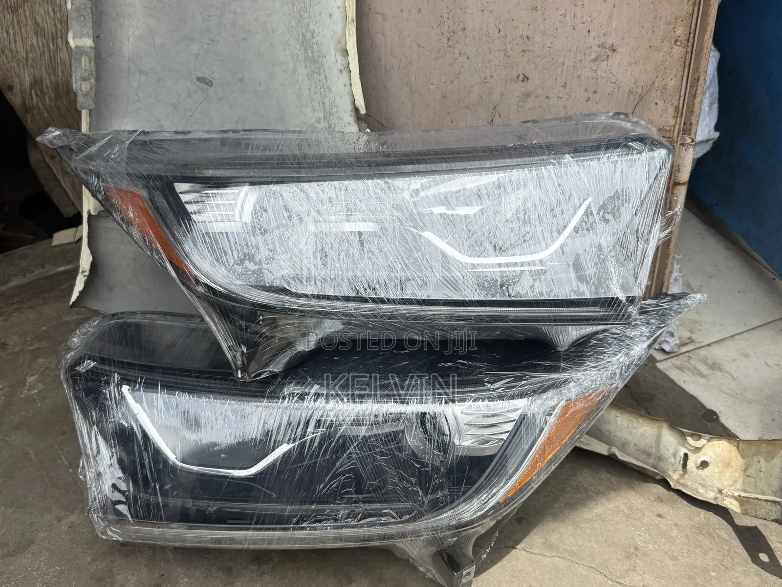 Honda CRV 2018 Headlight Pair