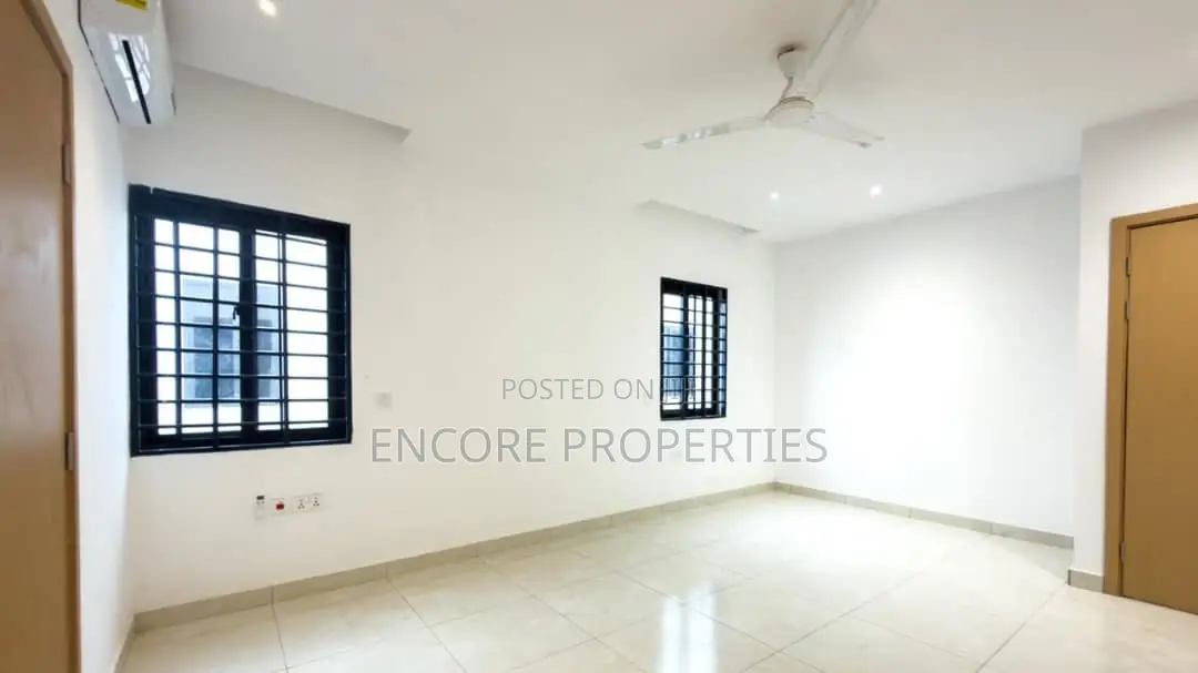 4bdrm House in Oyarifa for sale