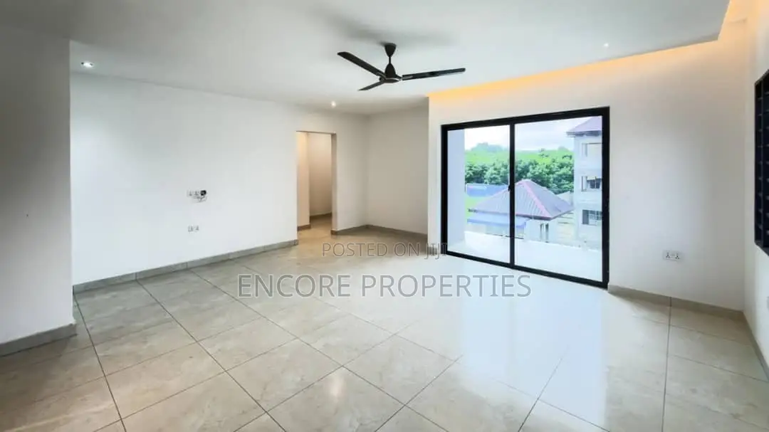 4bdrm House in Oyarifa for sale