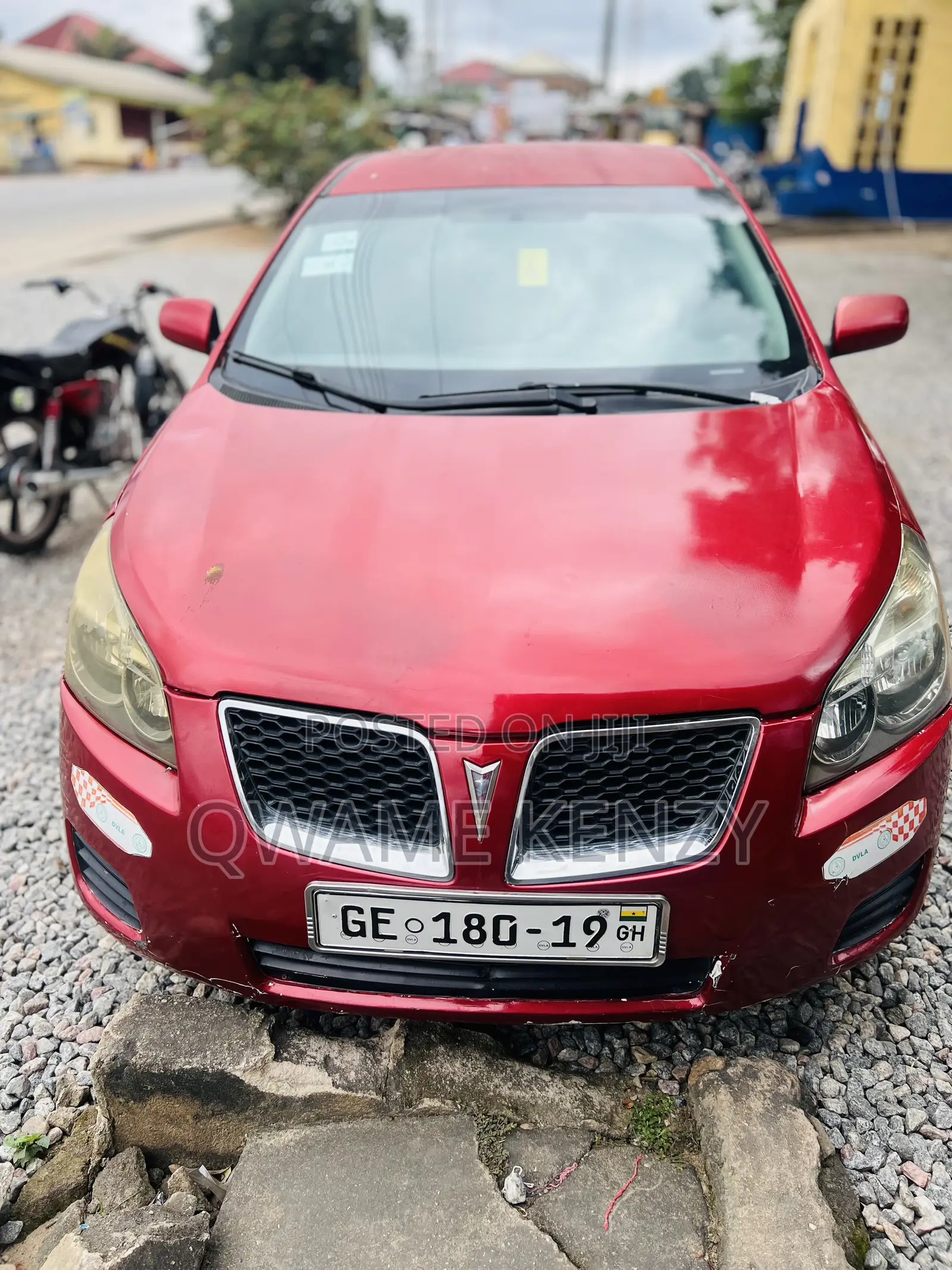 Pontiac Vibe 2010 Red