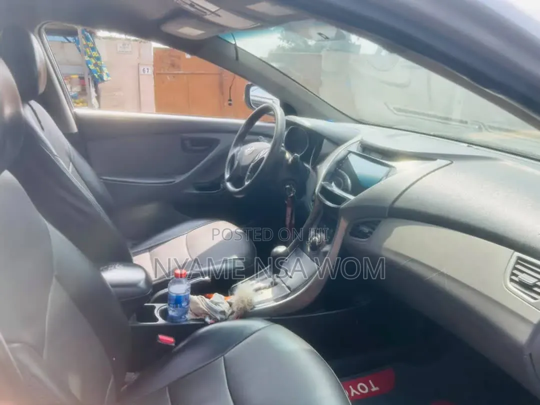 Hyundai Elantra 2013 Silver