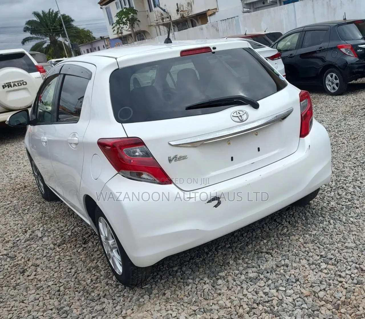 Toyota Vitz 1.3 FWD 5dr 2014 White