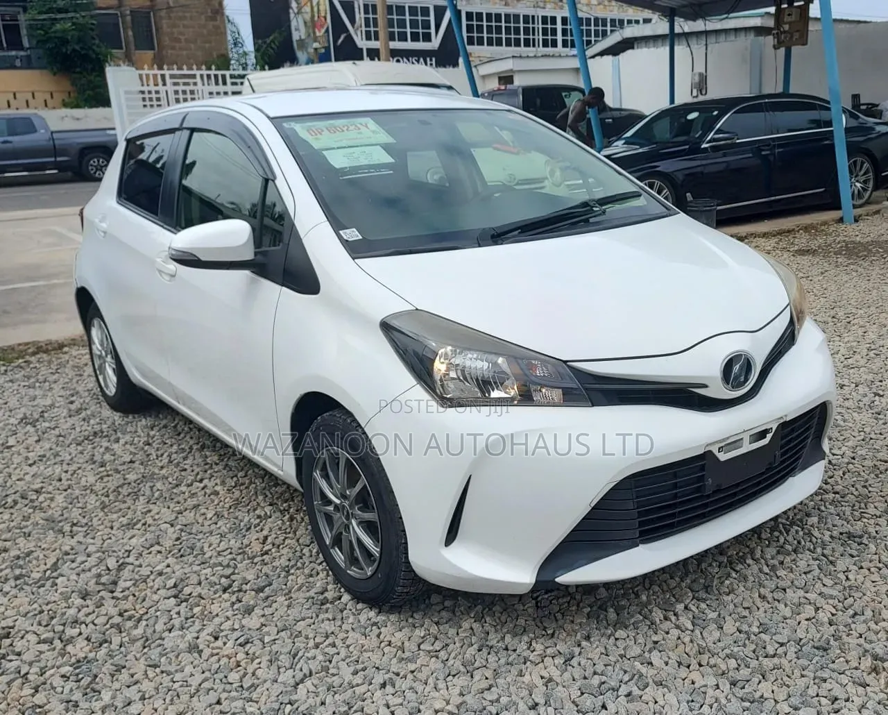 Toyota Vitz 1.3 FWD 5dr 2014 White