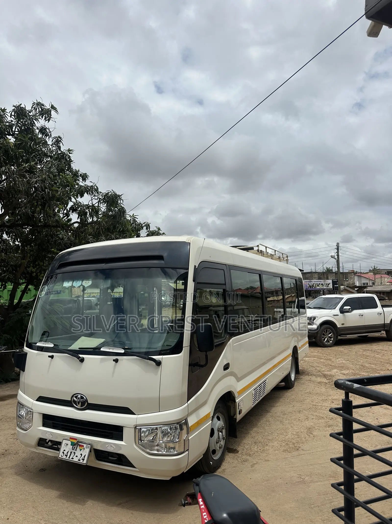 Toyota HiAce 2023 White