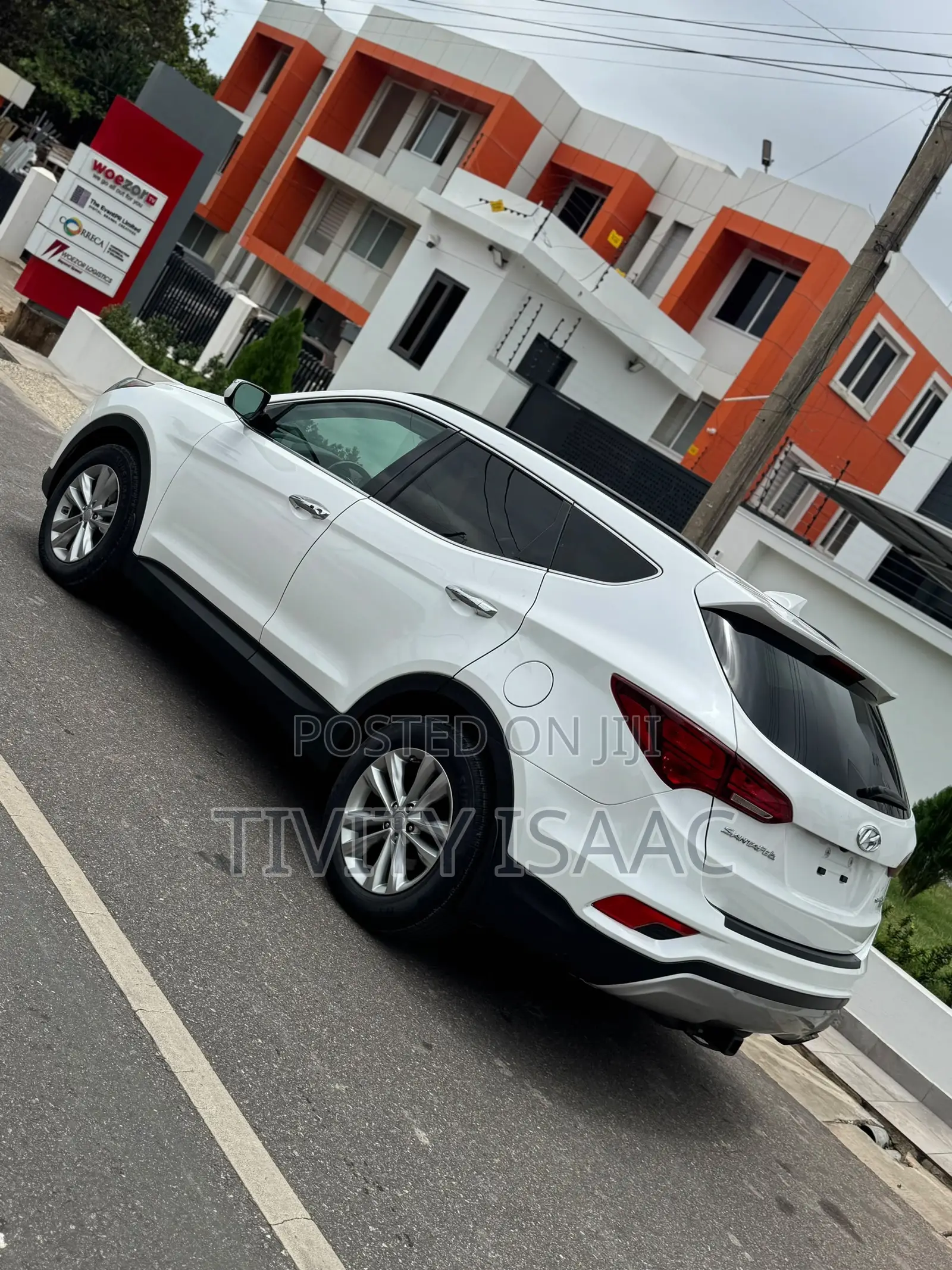 Hyundai Santa Fe SE AWD 2018 White